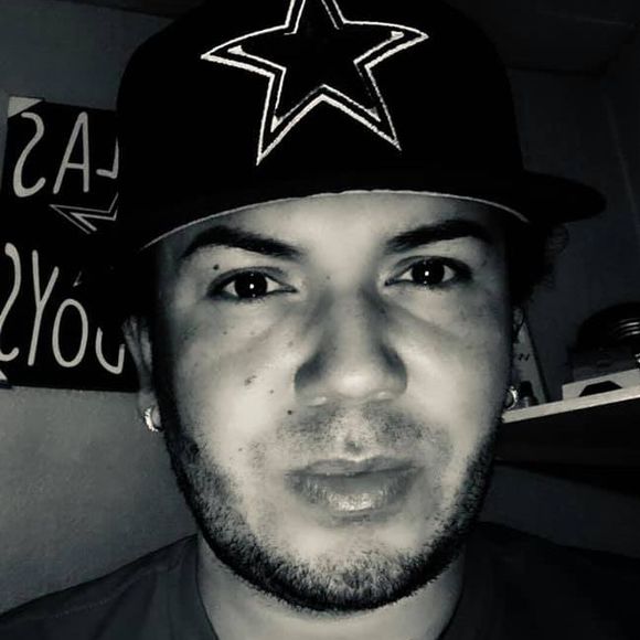 Meet your Posher, Alvaro - Picture 1 of 1